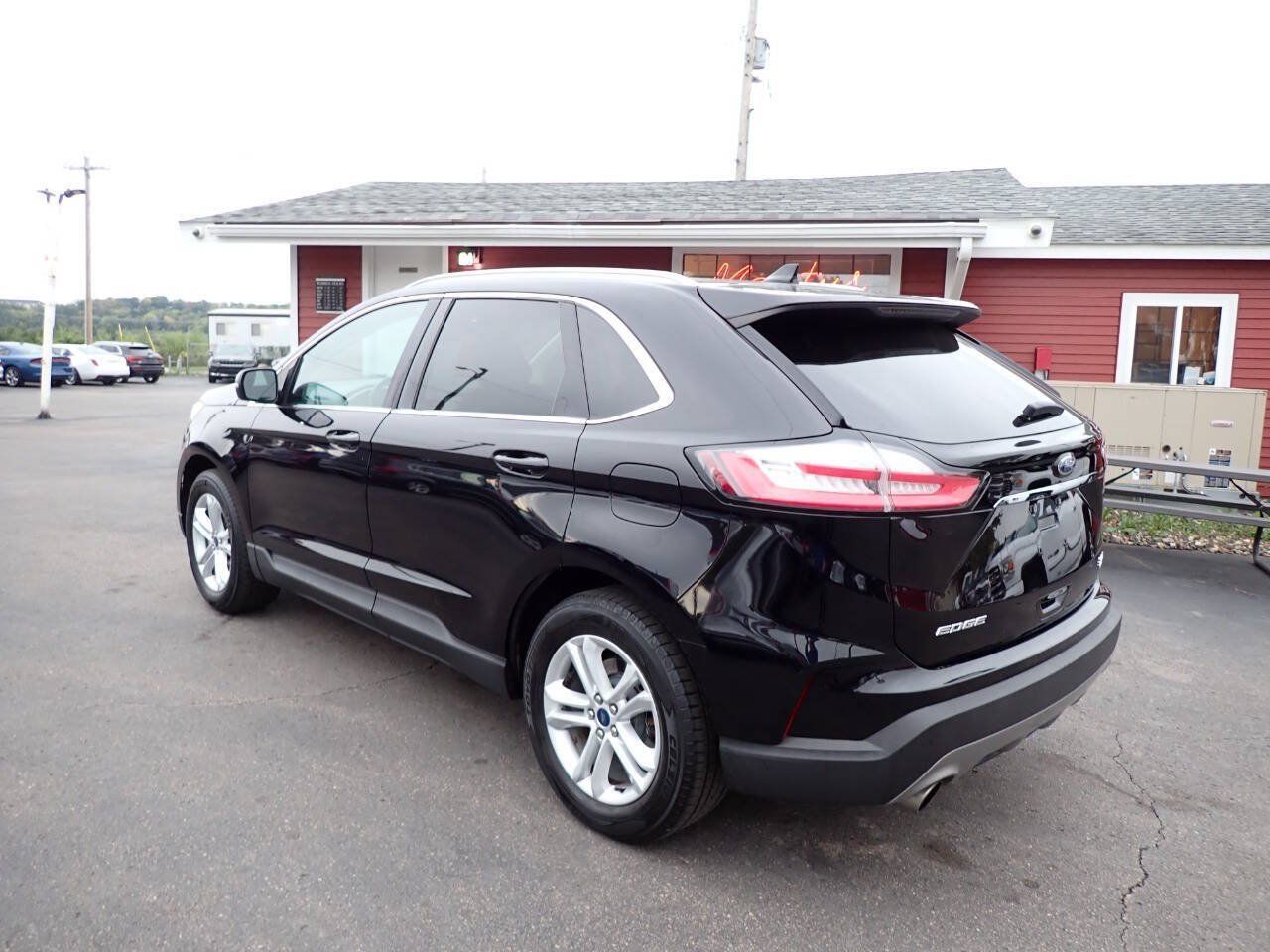 Used 2020 Ford Edge SEL FWD image 4