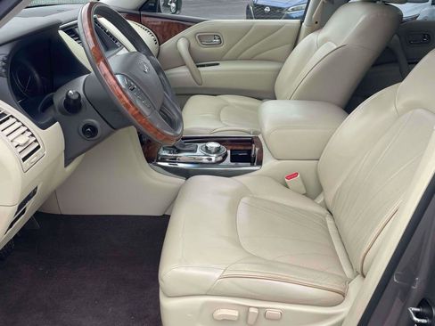 Used 2017 INFINITI QX80 AWD 4WD w/ Deluxe Technology Package image 5