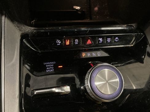 Used 2023 Jeep Wagoneer Series II image 13