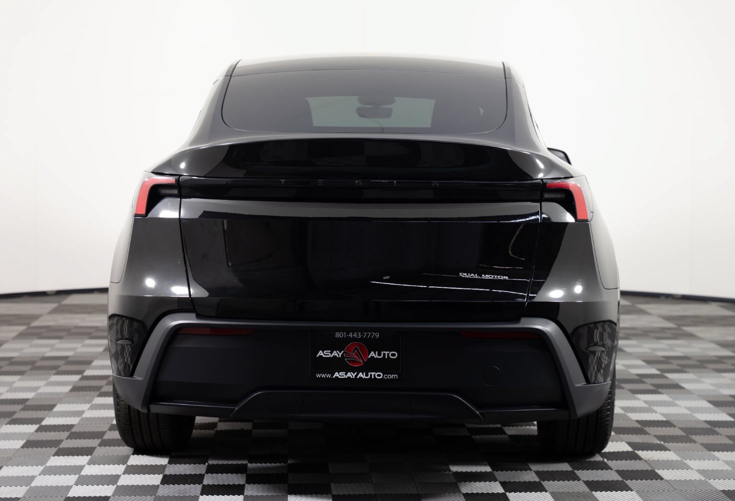 Used 2026 Tesla Model Y AWD image 6