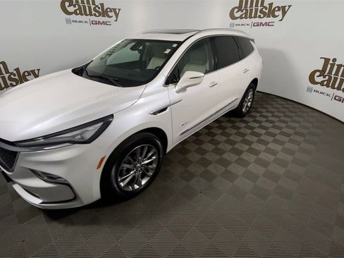 Used 2023 Buick Enclave Avenir w/ Avenir Technology Package image 4