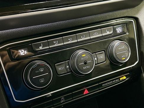 Used 2022 Volkswagen Atlas SEL image 16