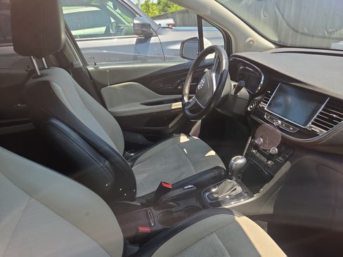 Used 2019 Buick Encore Preferred FWD image 9