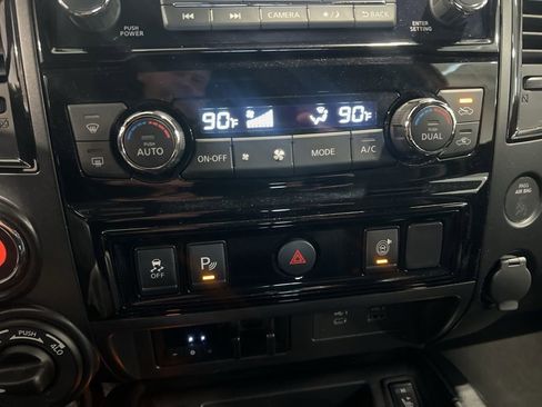 Certified 2024 Nissan Titan SV w/ SV Convenience Package image 51