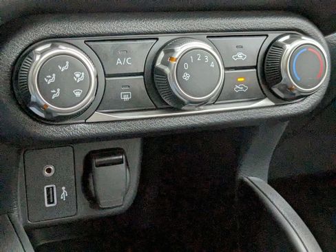 Certified 2025 Nissan Versa S w/ S Plus Package FWD image 19