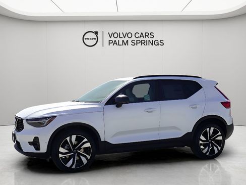 New 2026 Volvo XC40 B5 Ultra w/ Climate Package image 6