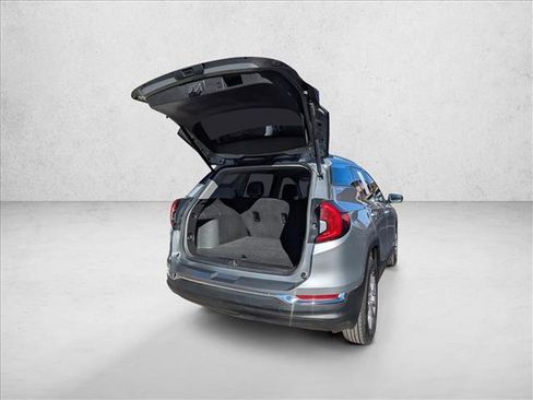 Used 2023 GMC Terrain SLT image 23