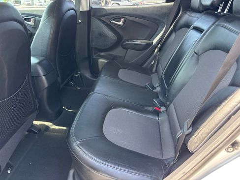 Used 2012 Hyundai Tucson GLS FWD image 19