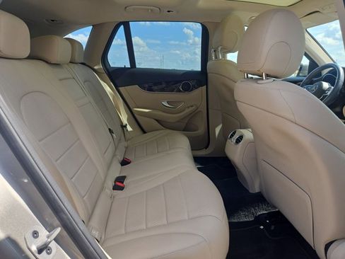 Certified 2021 Mercedes-Benz GLC 300 image 19