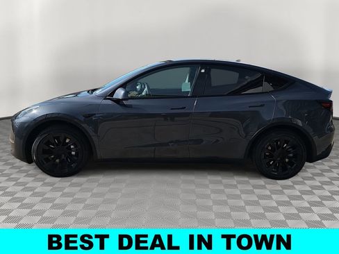 Used 2022 Tesla Model Y Long Range AWD/4WD image 6