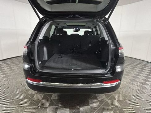 Used 2023 Jeep Grand Cherokee 4WD 4xe w/ Luxury Tech Group II image 27