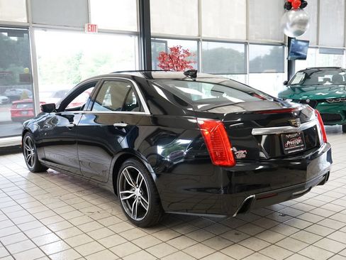Used 2018 Cadillac CTS Vsport Premium Luxury RWD image 4