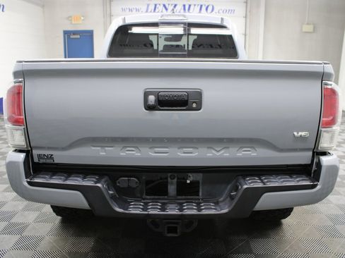 Used 2021 Toyota Tacoma TRD Sport image 28