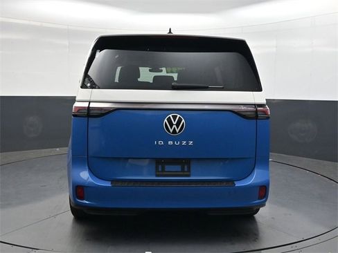 Used 2025 Volkswagen ID. Buzz 1st Edition image 5