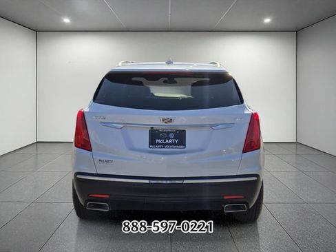 Used 2017 Cadillac XT5 Luxury w/ Driver Awareness Package FWD image 4