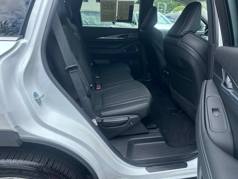 Used 2026 INFINITI QX60 Luxe w/ Cargo Package FWD image 15