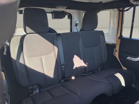 Used 2014 Jeep Wrangler Unlimited Sahara w/ Dual Top Group image 19