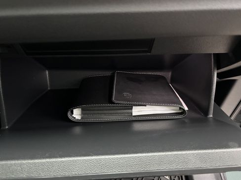 Used 2021 Volkswagen Atlas SEL Premium image 43