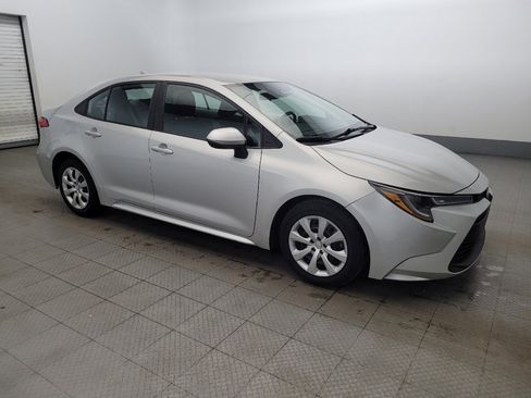 Used 2023 Toyota Corolla LE image 11