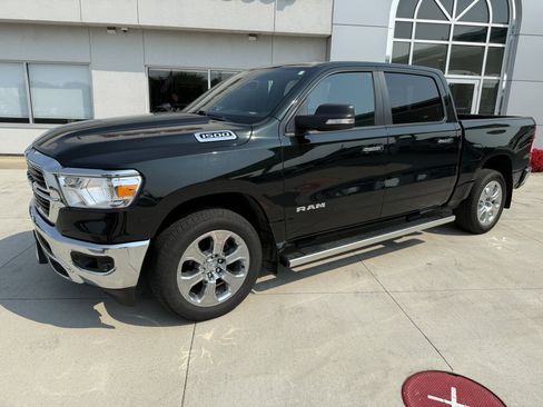 Used 2019 RAM 1500 Big Horn AWD/4WD image 4