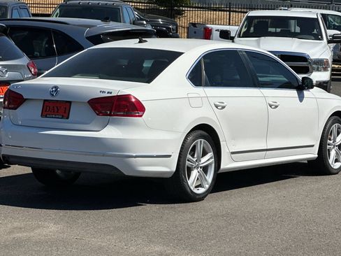 Used 2013 Volkswagen Passat TDI SE FWD image 5