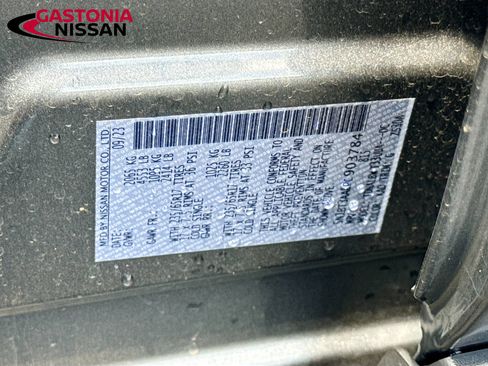 Used 2023 Nissan Rogue S FWD image 39