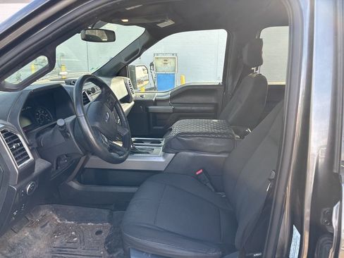 Used 2015 Ford F150 XLT w/ Equipment Group 302A Luxury image 4