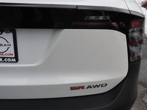 Certified 2025 Nissan Kicks SR image 28