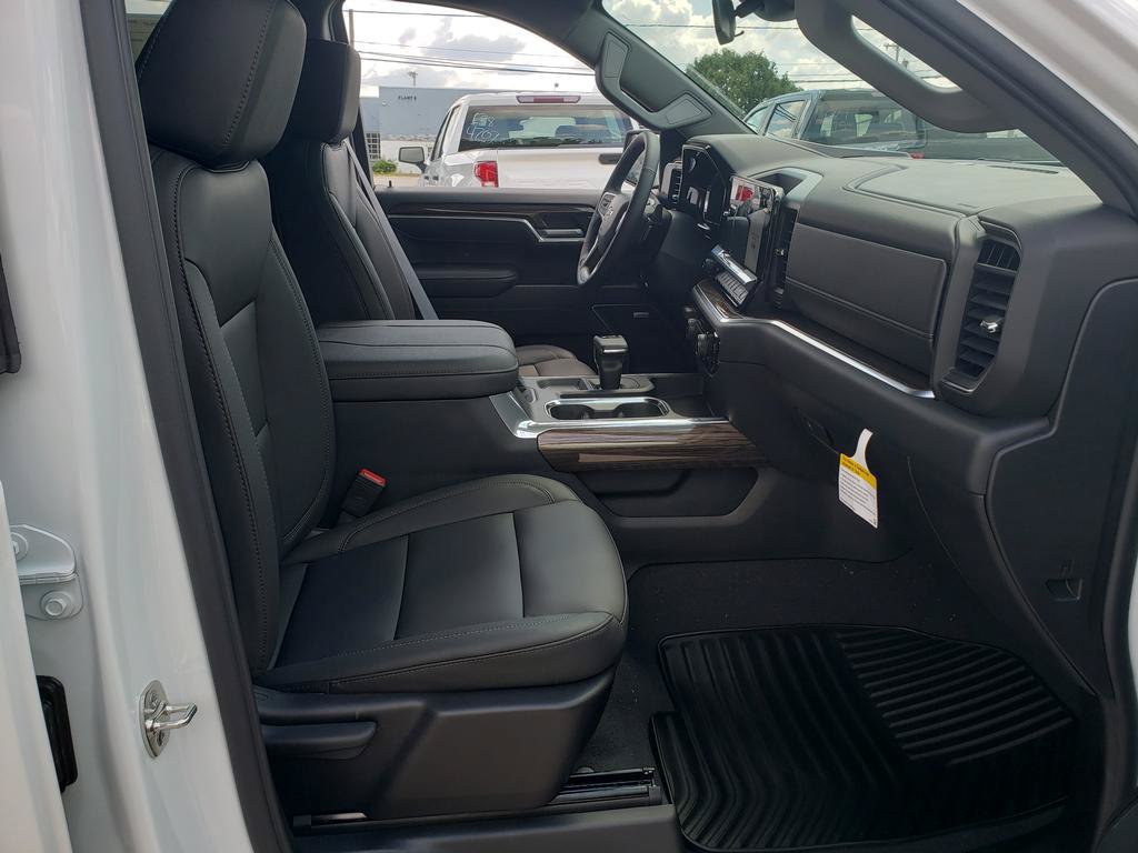 New 2026 Chevrolet Silverado 1500 RST w/ Convenience Package II AWD/4WD image 22