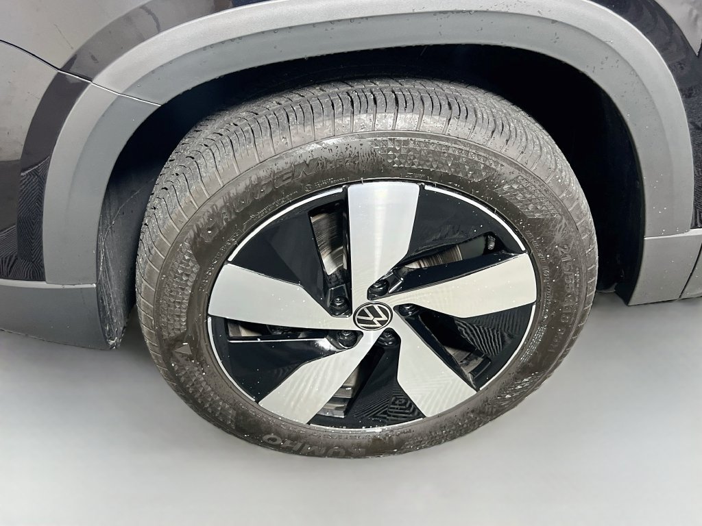 Used 2025 Volkswagen Taos S AWD/4WD image 11