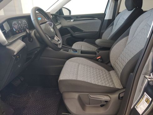 New 2026 Volkswagen Tiguan S AWD/4WD image 9