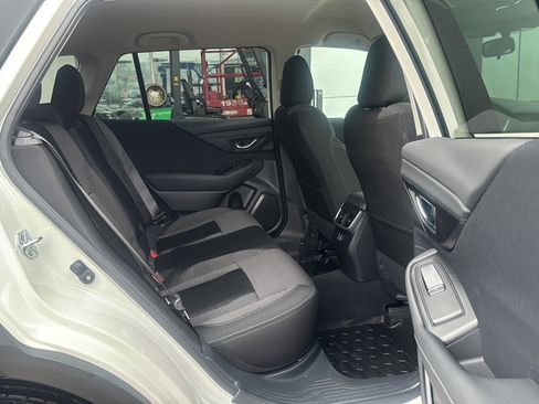 Used 2024 Subaru Outback Premium image 19