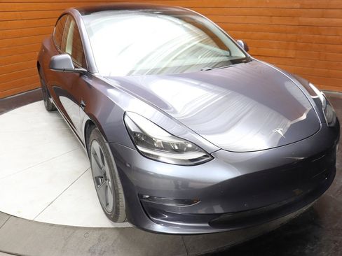 Used 2023 Tesla Model 3 Standard Range RWD image 12