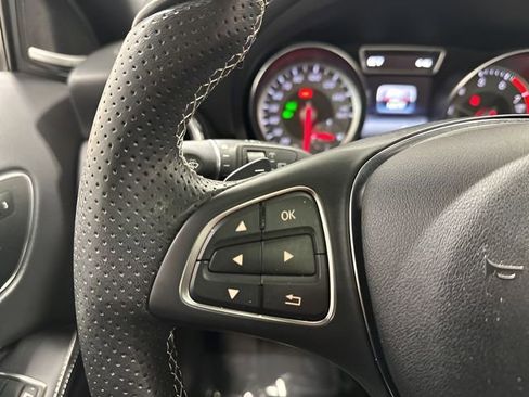 Used 2017 Mercedes-Benz GLA 250 image 19