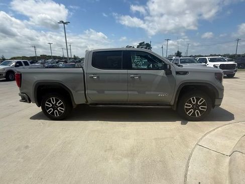 Used 2025 GMC Sierra 1500 AT4 w/ AT4 Premium Package AWD/4WD image 2