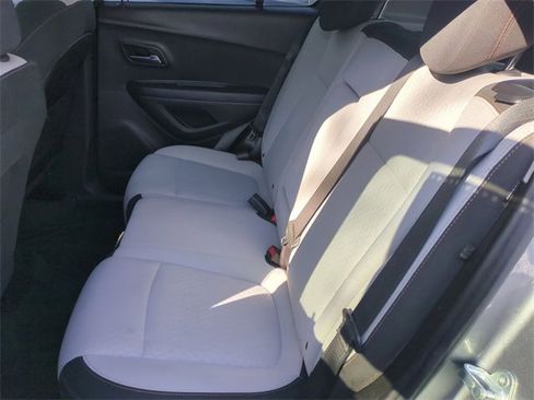 Certified 2020 Chevrolet Trax LS w/ Tint and Cruise Package image 23