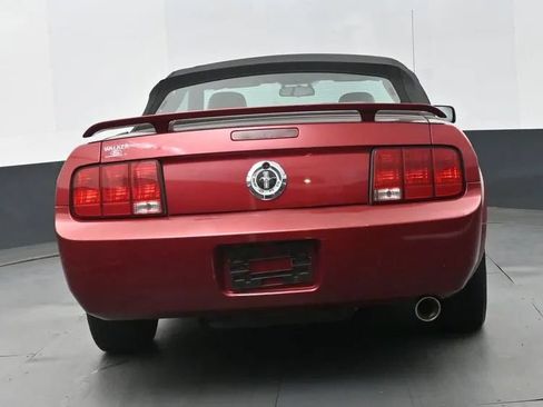 Used 2005 Ford Mustang Premium RWD image 8