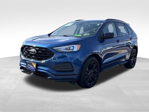 Certified 2022 Ford Edge SE w/ Black Appearance Package image 2