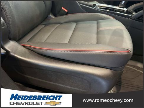 Used 2024 Chevrolet TrailBlazer RS w/ Convenience Package image 34