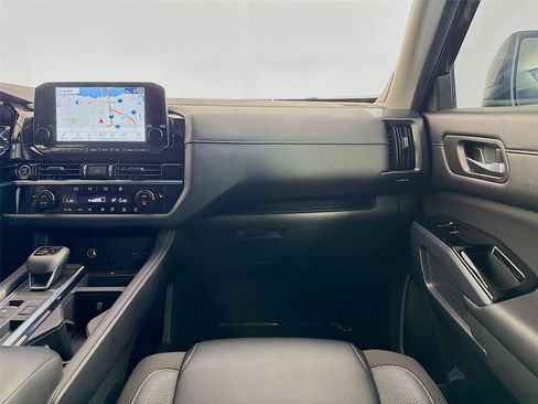 Used 2023 Nissan Pathfinder SL w/ SL Premium Package FWD image 26