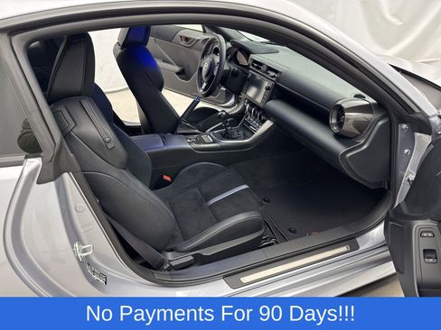 Used 2024 Toyota GR86 Premium RWD image 28