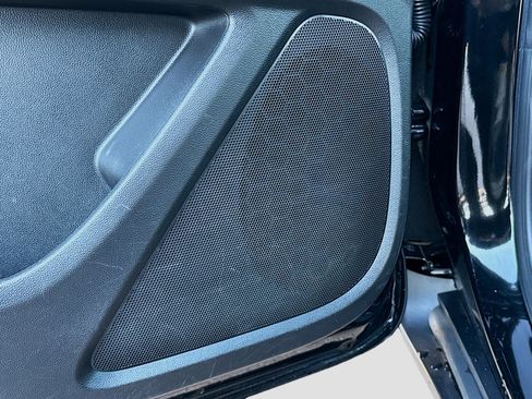 Used 2023 Chevrolet Traverse LS image 23