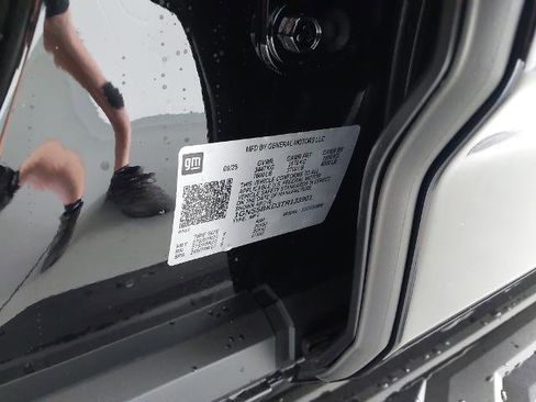 New 2026 Chevrolet Suburban LS image 34