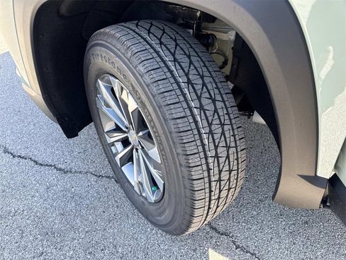 New 2026 Chevrolet Equinox LT w/ Convenience Package II image 30