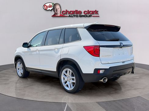 Used 2025 Honda Passport EX-L image 4