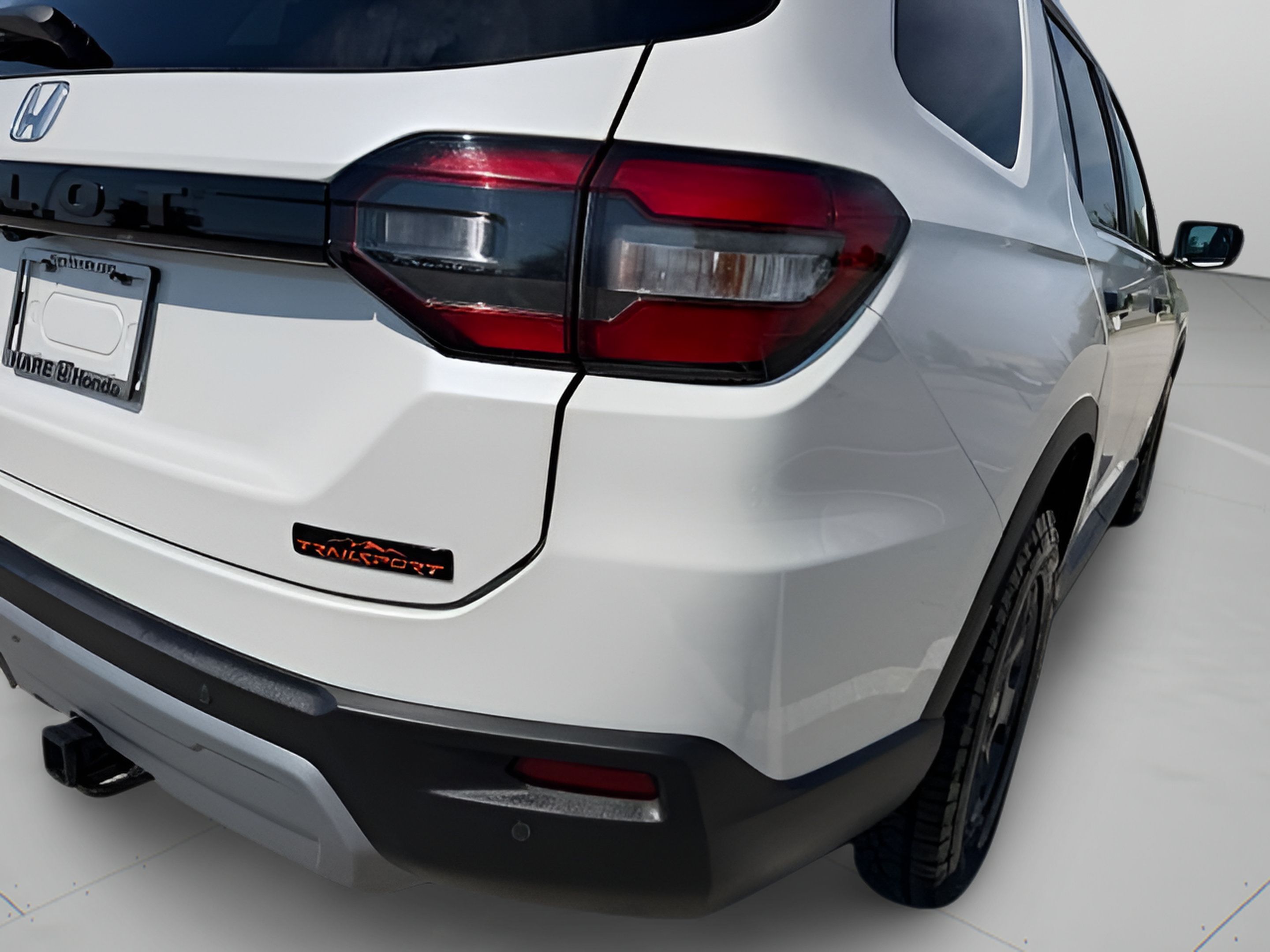 Certified 2025 Honda Pilot TrailSport image 33
