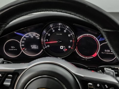 Used 2019 Porsche Panamera 4 image 16
