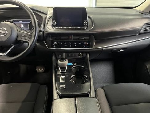 Used 2024 Nissan Rogue S FWD image 20