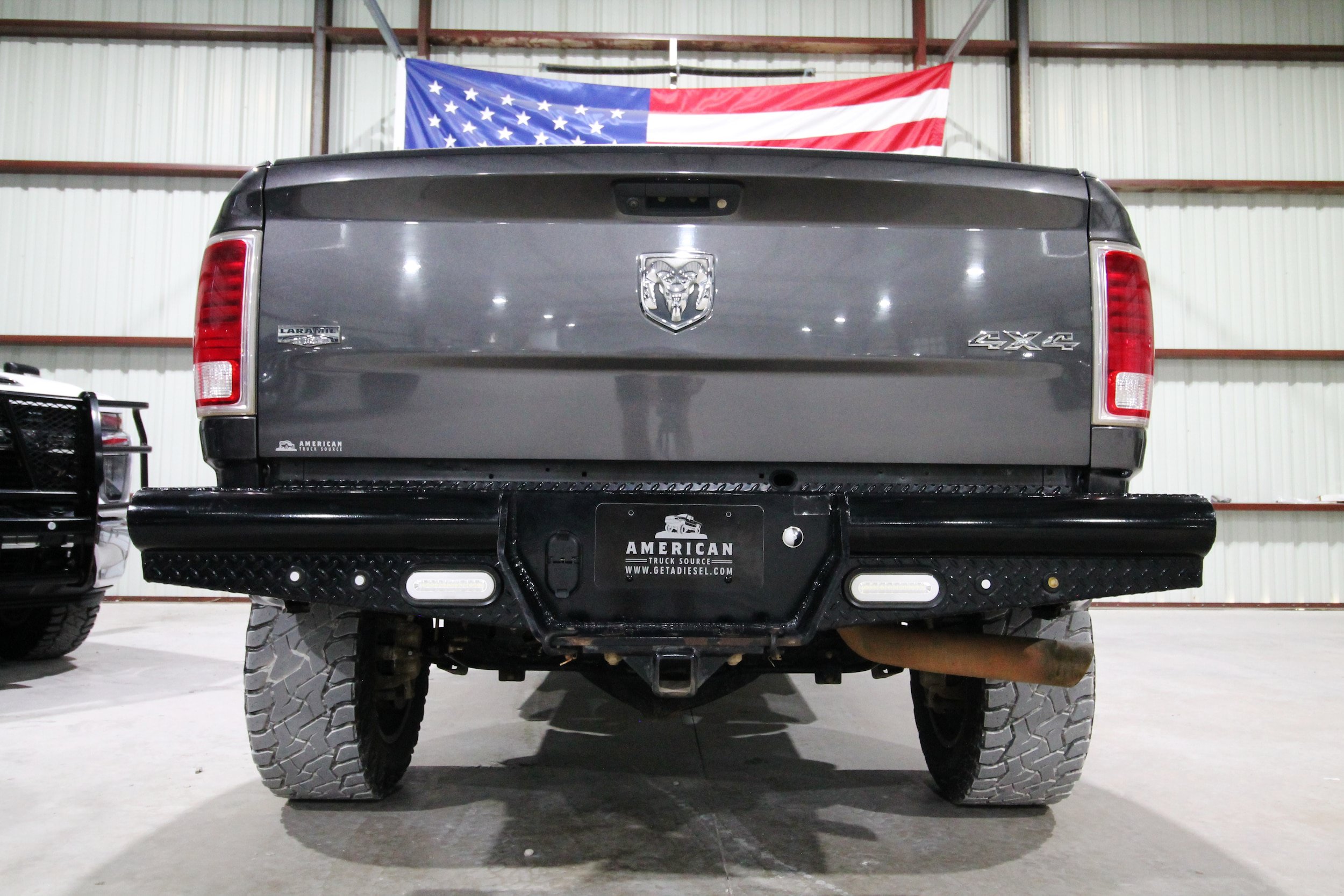 Used 2018 RAM 2500 Laramie w/ Off Road Package AWD/4WD image 9