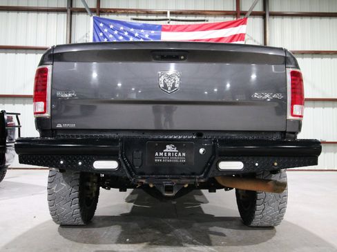Used 2018 RAM 2500 Laramie w/ Off Road Package AWD/4WD image 9